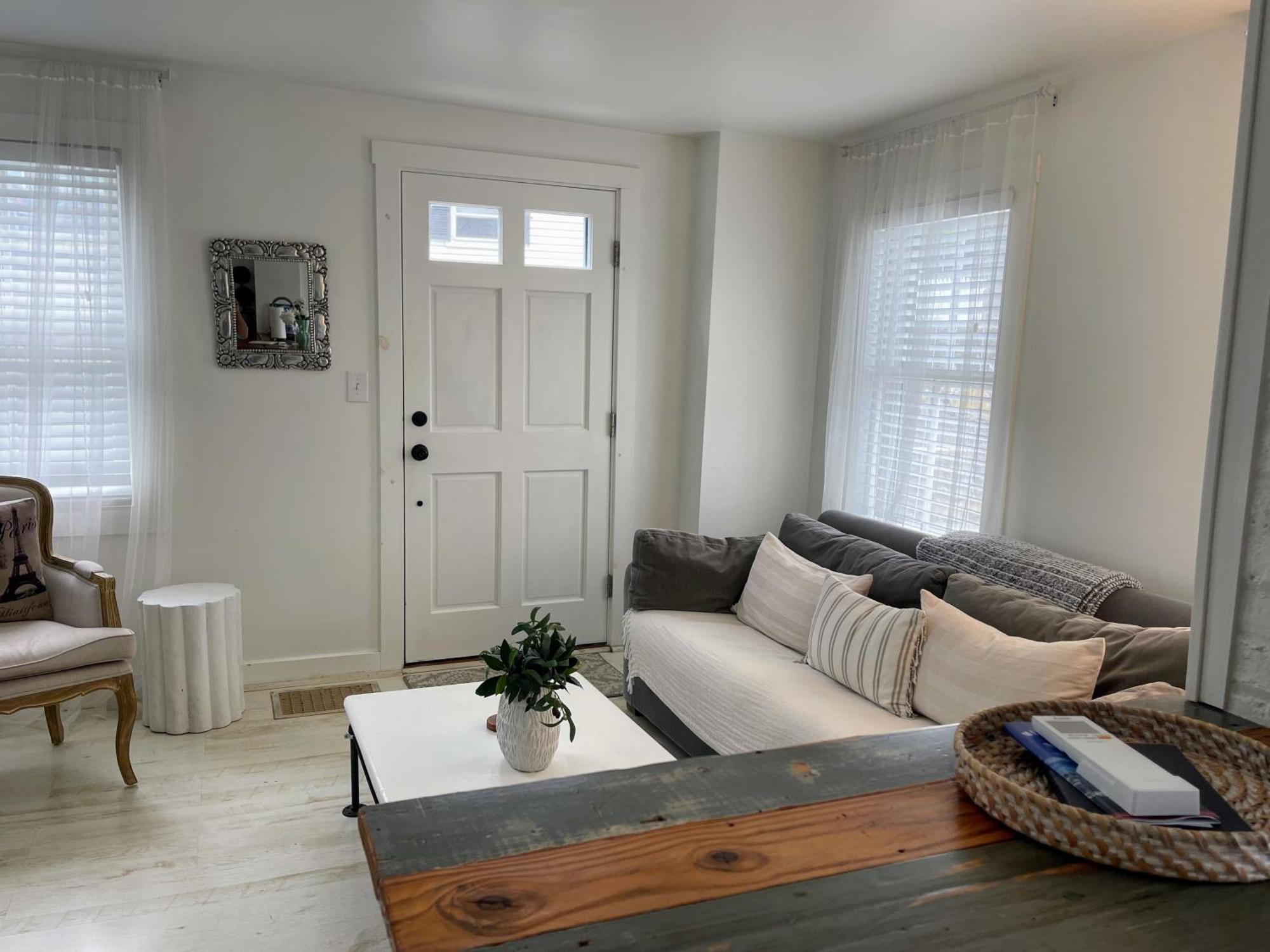 An Authentic, Rustic Luxurious Little Single Family Home In Old Town. All Yours. Marblehead Zewnętrze zdjęcie